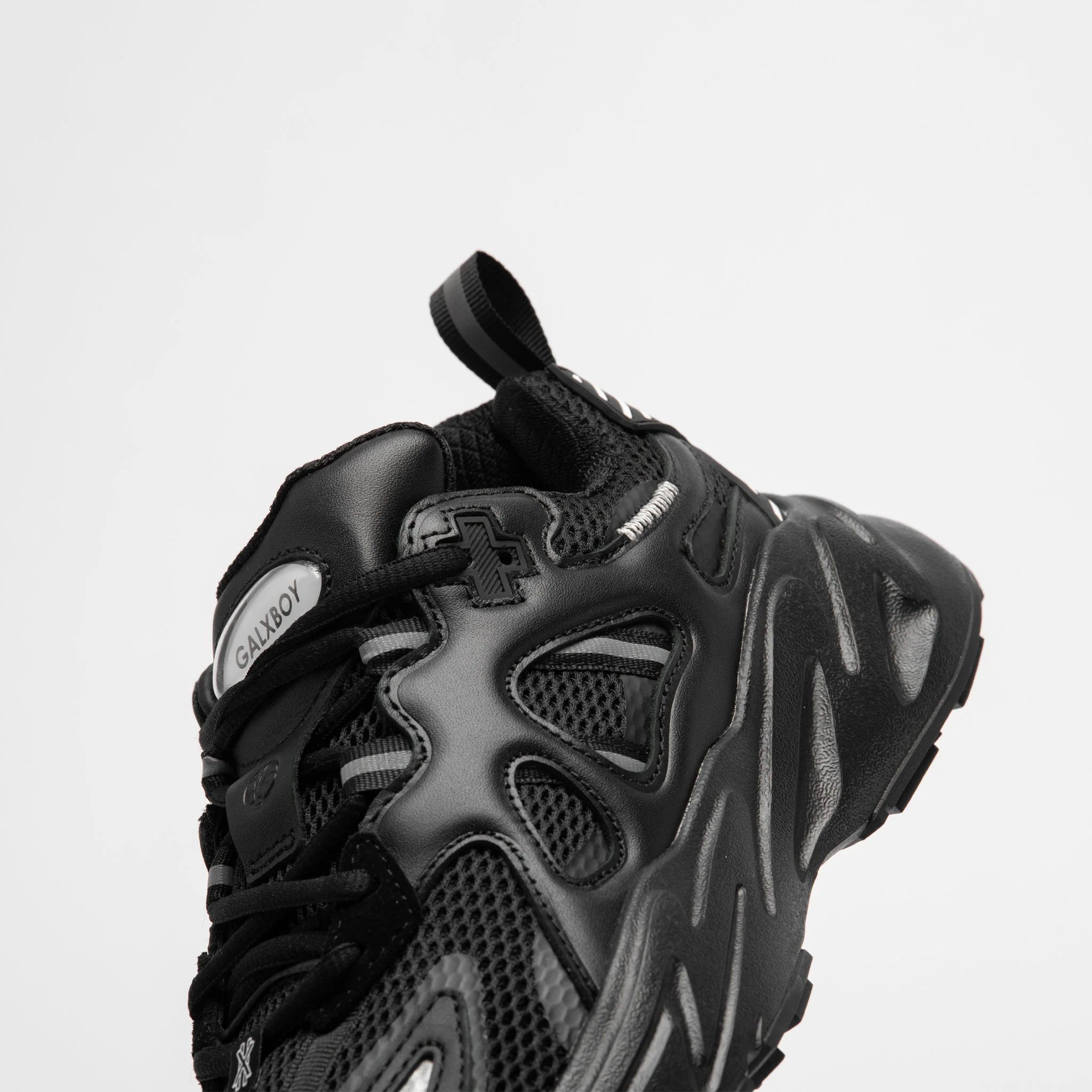 012 RUNNER - Image 6