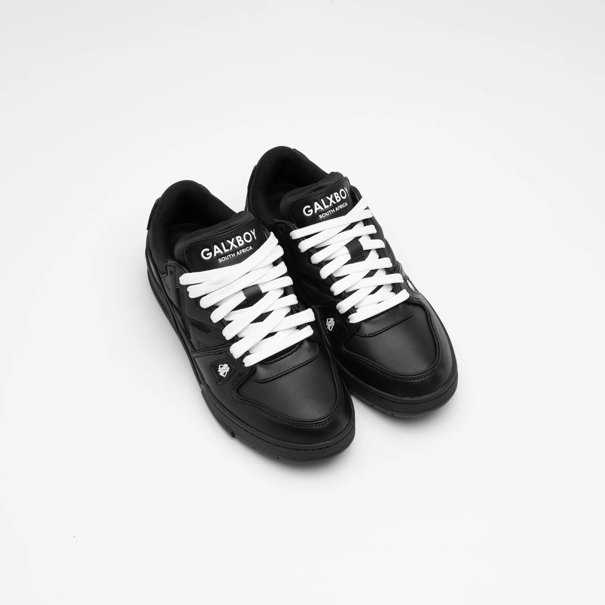 012 TRAINER - Image 4